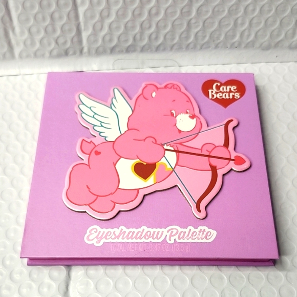 Care Bears Love A Lot Bear 12 Pan Eyeshadow Palette